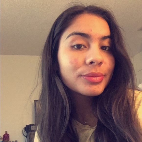 Meet your Posher, Allison - Picture 1 of 1